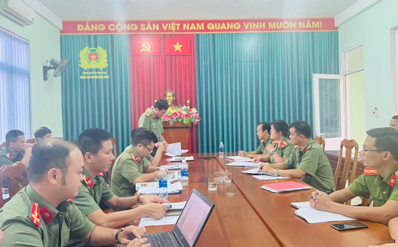 The scene of inspection and protection of state secrets at Dak Glei District Police, Kon Tum Province in 2024. Photo: Police of Kon Tum Province