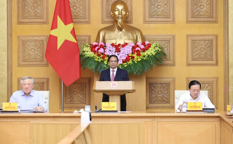Member of the Politburo, Prime Minister Pham Minh Chinh - Head of Steering Committee for elaborating a Project on private economic development chaired the meeting. Photo: Nhat Bac