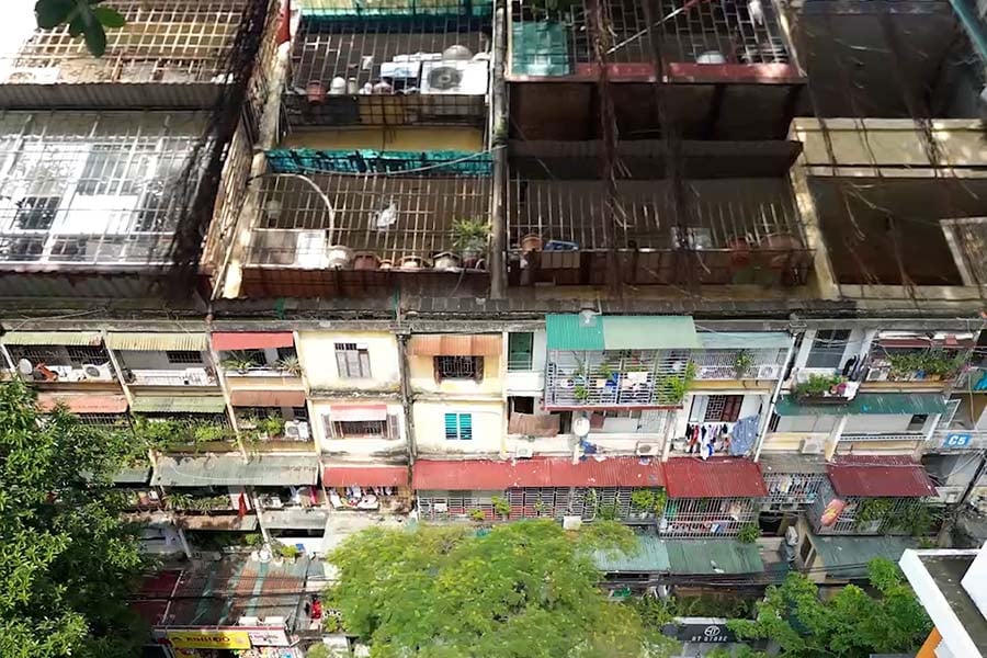 Renovar el antiguo edificio de la Central Autonomica, es necesario armonizar los intereses de las tres partes