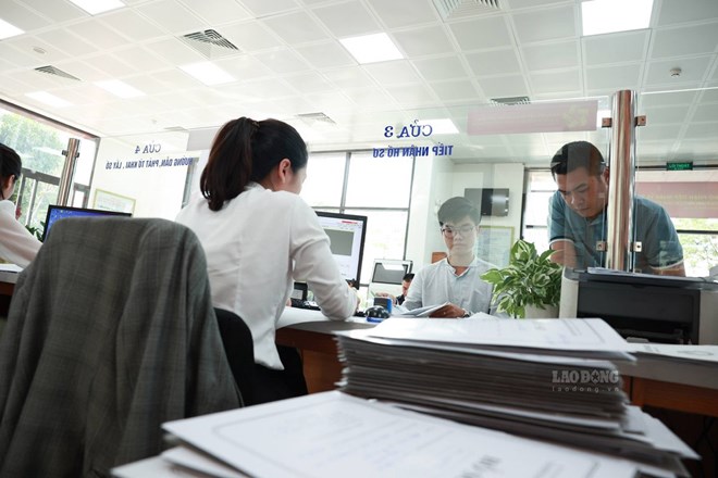 Khanh Hoa strictly prohibits acts of deleting and canceling documents and data in the process of transferring the apparatus. Photo: Hai Nguyen