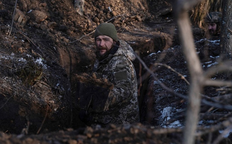 Ukrainian soldiers on the battlefield. Photo: AFP
