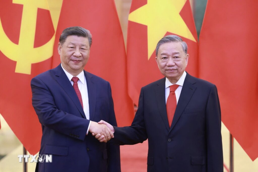 General Secretary To Lam and General Secretary, Chinese President Xi Jinping. Photo: VNA