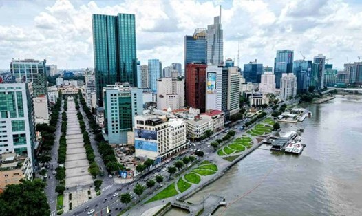 Bến Bạch Đằng và phố đi bộ Nguyễn Huệ (Quận 1, TPHCM). Ảnh: Anh Tú