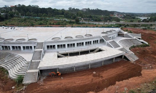 Mỏ đất san lấp đầu tiên tại Đắk Nông được khai thác sẽ là cung cấp nguồn vật liệu cho nhiều dự án. Ảnh: Công Nam