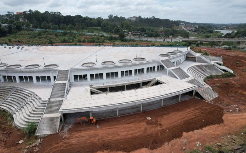 The first leveling soil mine in Dak Nong will be provided to provide materials for many projects. Photo: Cong Nam