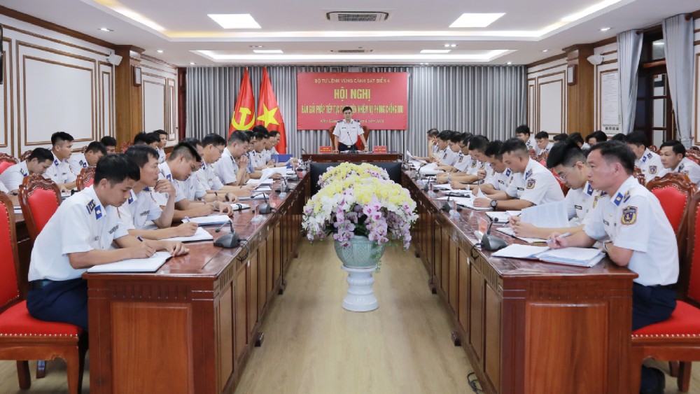 Cac co quan chuc nang da phat huy tinh than trach nhiem, de xuat nhieu chu truong, bien phap chong IUU. Photo: BTL CSB4 region