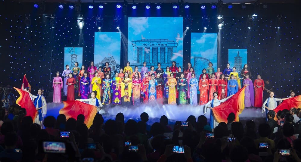 "Vietnamese flavor 2025" honor women and Vietnamese ao dai. Photo: BTC
