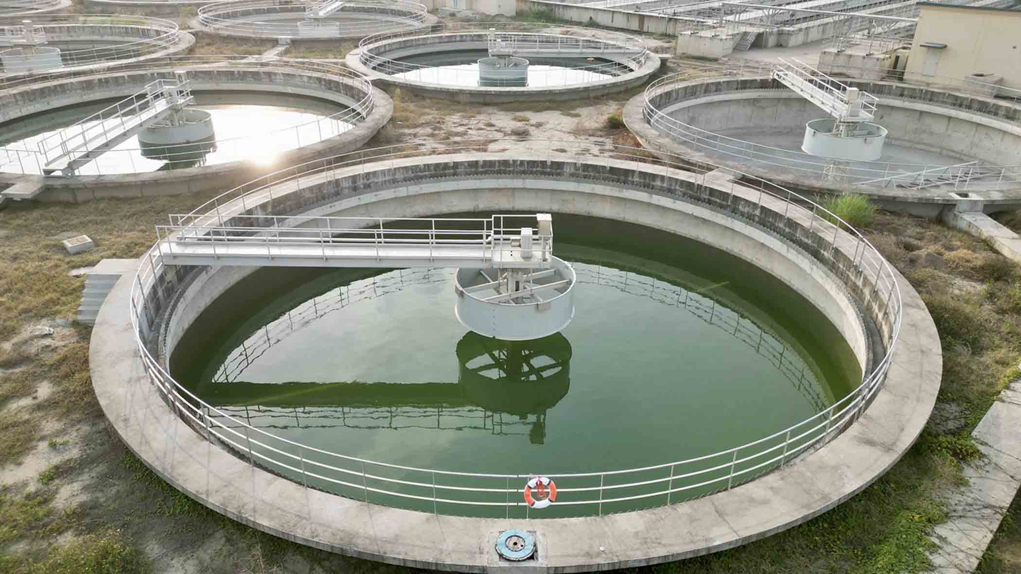 Planta de tratamiento de aguas residuales yen xa (Thanh tri, ciudad de Hanoi). Foto: Huu Chanh