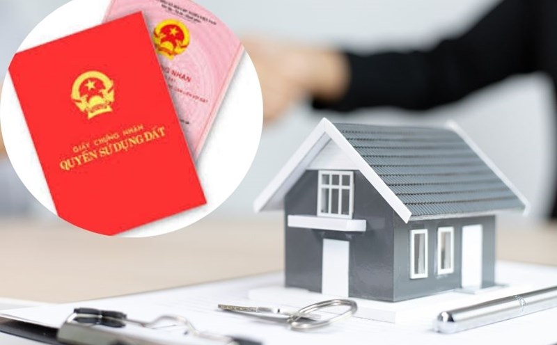 Currently, in order for the trading of real estate to be legal, the parties must carry out the procedure to change the red book. Photo: Nhu Ha