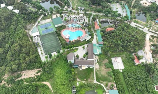 Dự án Vườn động vật sinh thái Hòn Nhạn có nhiều hạng mục xây dựng trái phép. Ảnh: Ngọc Anh