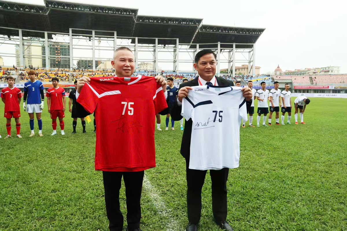 Lideres de la ciudad de Mong Cai (Vietnam) - Dong Hung City (China) realizaron rituales diplomaticos amistosos. Foto: Mong Cai e -Portal