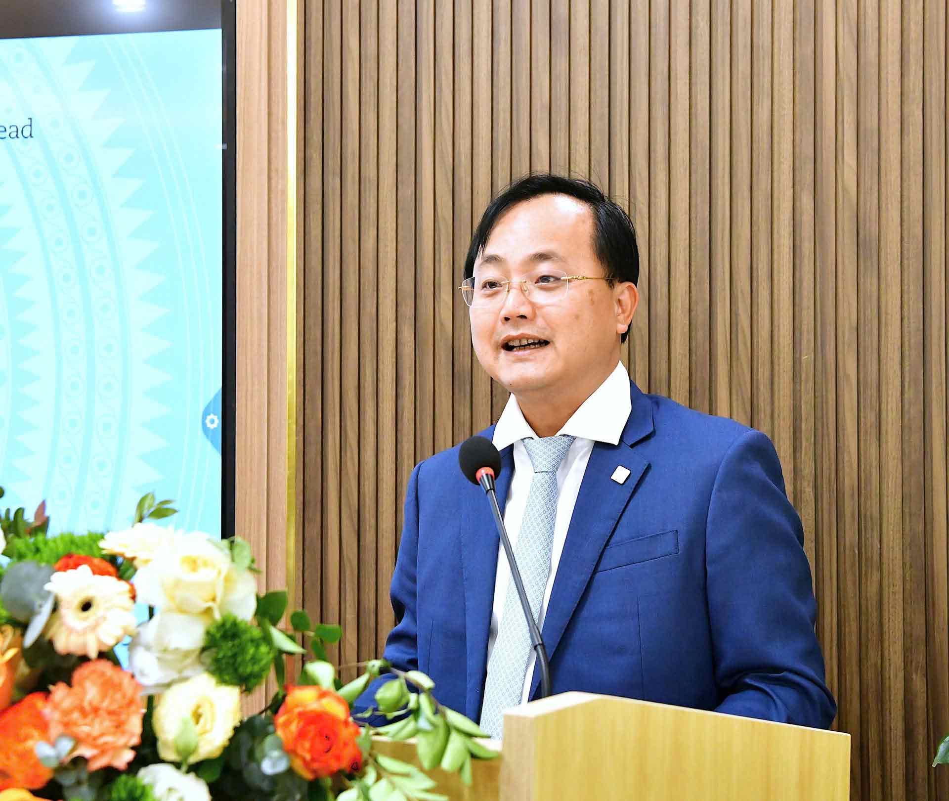 Ong To Huy Vu - Chu tich Hoi dong thanh vien Agribank.