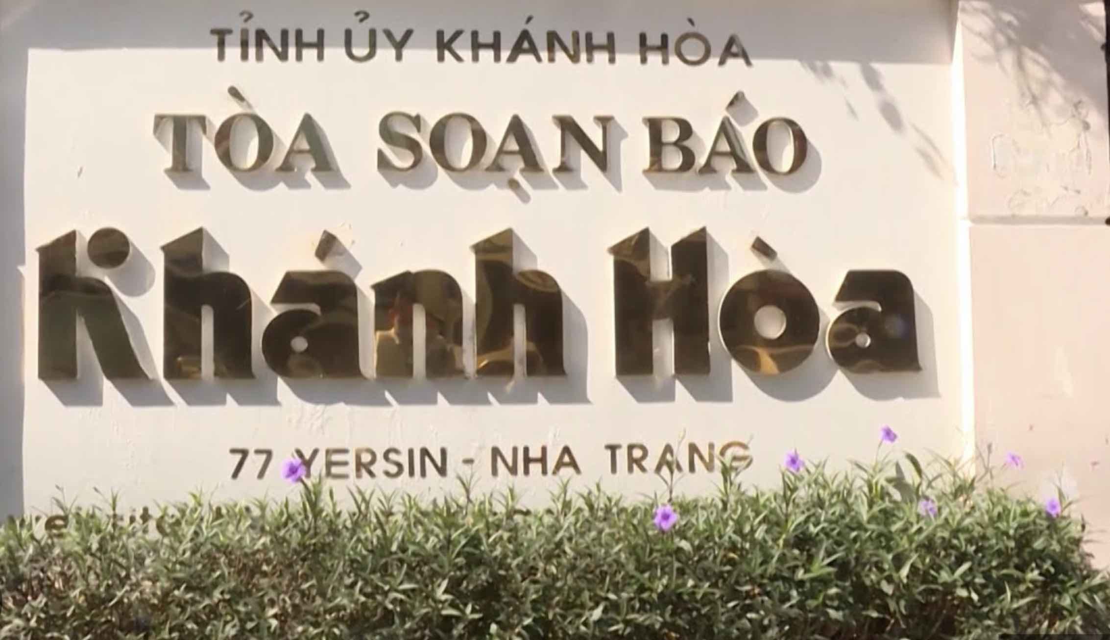 Khanh Hoa merged the newspaper and radio, took the common name as Khanh Hoa Newspaper. Photo: Huu Long