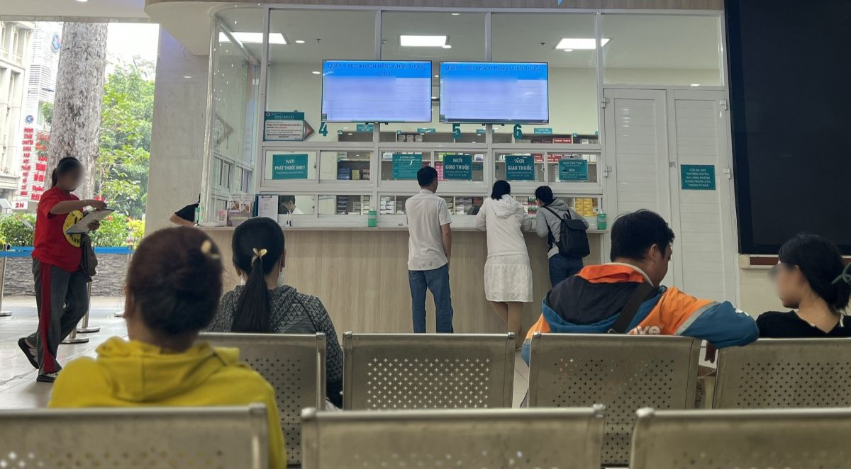 La gente viene a visitarnos en el hospital. Imagen de la pagina