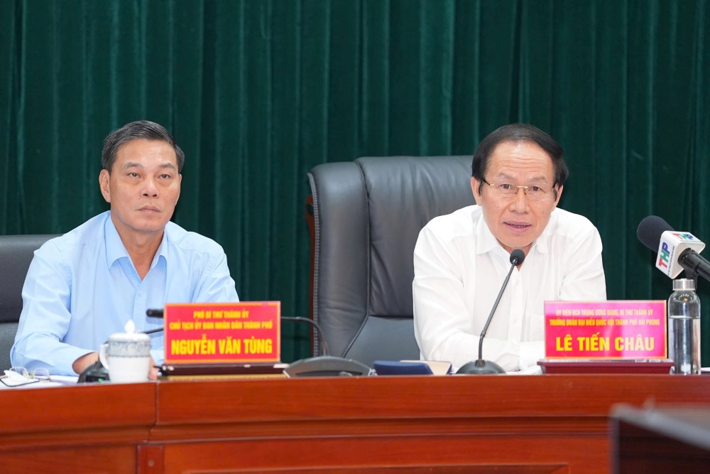 El Comite de la Ciudad de Hai Phong preside la reunion. Foto: El equipo de la Marina
