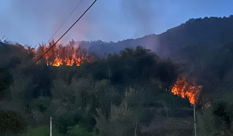 Forest fires continuously occurred in Cao Bang. Photo: supplier