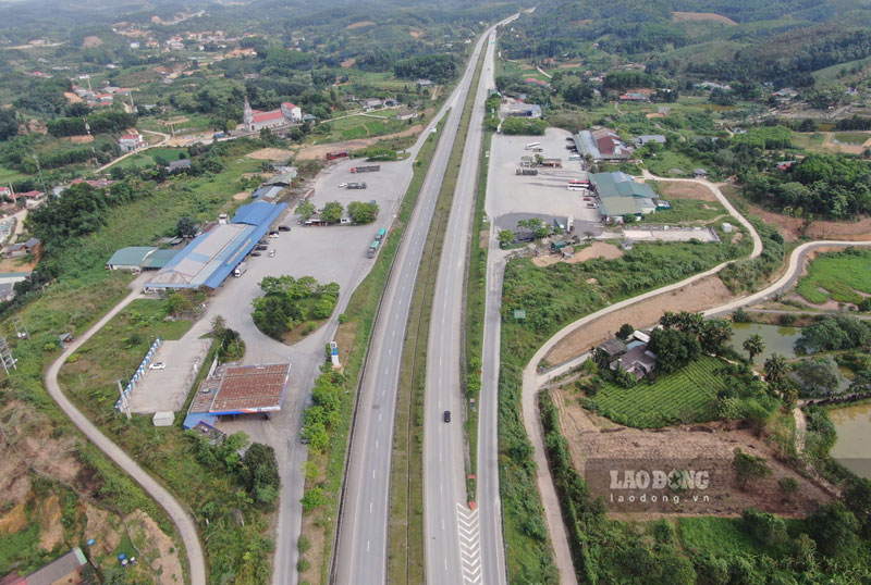 4 investors at rest stops on the Noi Bai - Lao Cai Expressway were sued by VEC. Photo: Van Duc