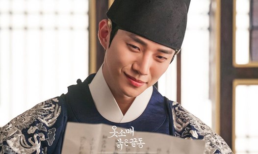 Nam diễn viên Lee Jun Ho. Ảnh: Nhà sản xuất Cổ tay áo màu đỏ