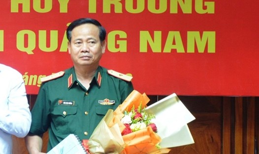 Thiếu tướng Hứa Văn Tưởng thời điểm được bổ nhiệm giữ chức Phó Tư lệnh Quân khu 5 năm 2020. Ảnh: Trang thông tin điện tử Đảng bộ tỉnh Quảng Nam
