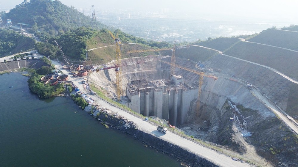 Construction expansion of Hoa Binh Hydroelectric Plant Project. Photo: EVN