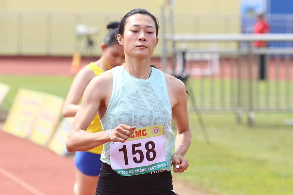 Le Tu Chinh returns to play after 2 years of absence. Photo: Thanh Vu