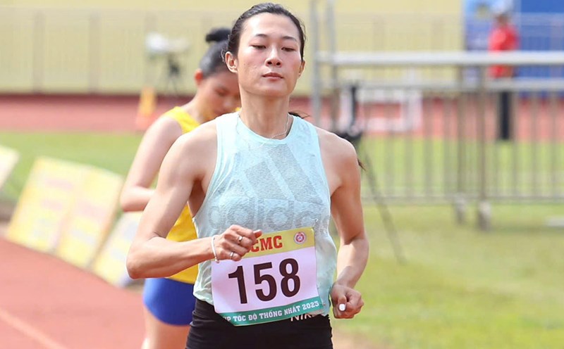 Le Tu Chinh returns to play after 2 years of absence. Photo: Thanh Vu