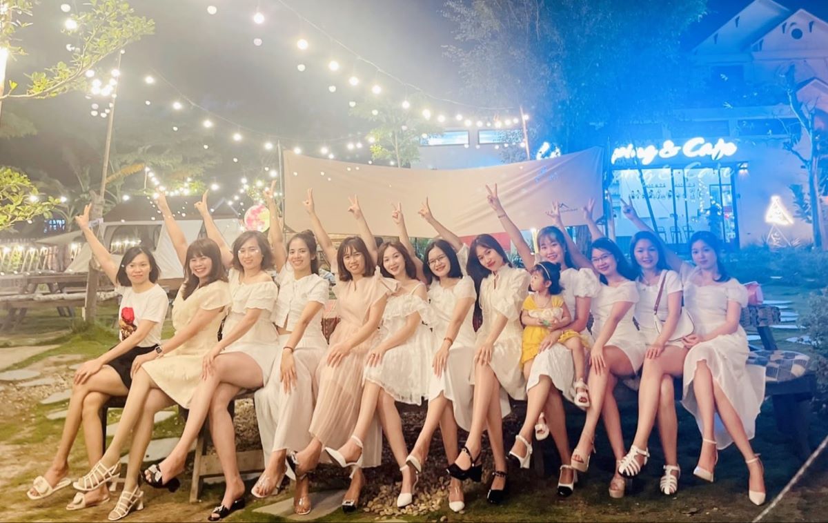 Understanding, being confident, sophisticated and knowing how to take care of yourself are necessary for modern women. Photo: Bich Nhung