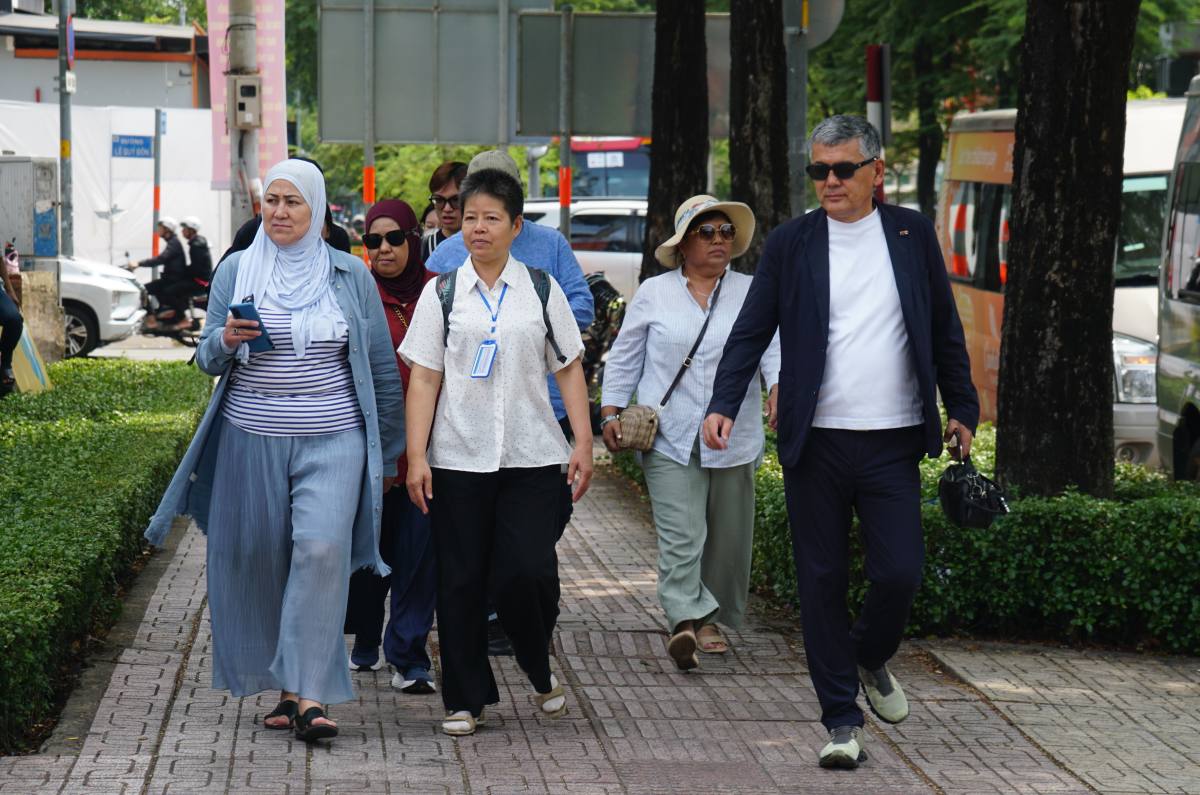 Exciting inner-city tours, exploring Ho Chi Minh City. Photo: Thanh Chan
