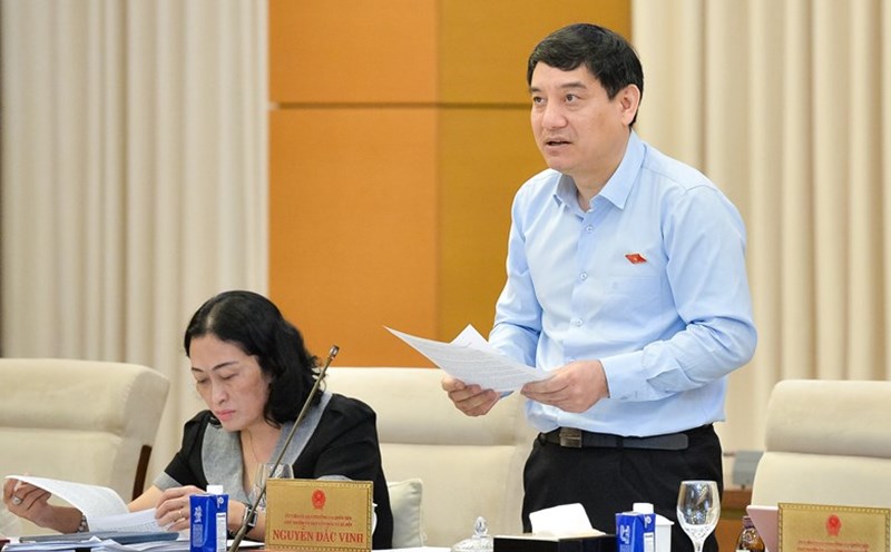 Chairman of the Committee on Culture and Society Nguyen Dac Vinh said that the content of salary policy reform still lacks many data. Photo: Quochoi.vn