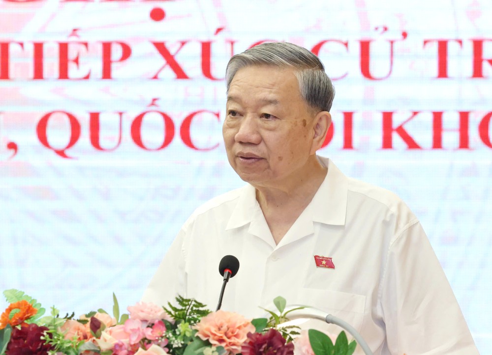 General Secretary To Lam suggested that Hanoi support free lunch at school for more than 1 million students. Photo: Ngoc Thang