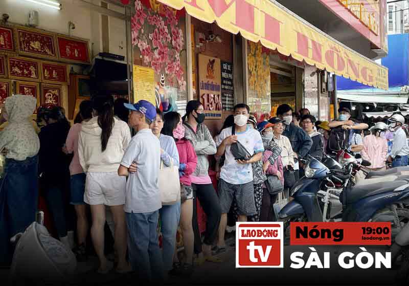 El precio del oro alcanza su punto maximo, muchos compran