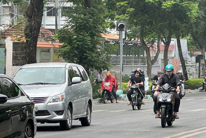 El pronostico para mañana es de 18,4 con mucho calor y lluvia dispersa.