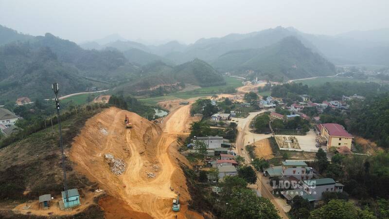 La ruta de Ho Chi Minh pasa por el territorio de Tuyen Quang. Imagen de Lam Thanh