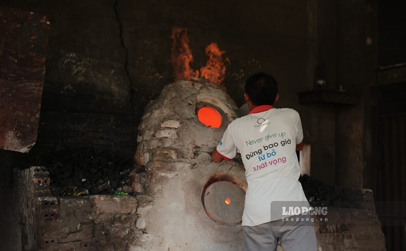 Experience famous hundred-year-old craft villages in Nam Dinh. Photo: Ha Vi