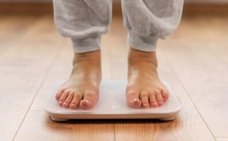 Causes of weight gain overnight. Photo: Thuy Duong.