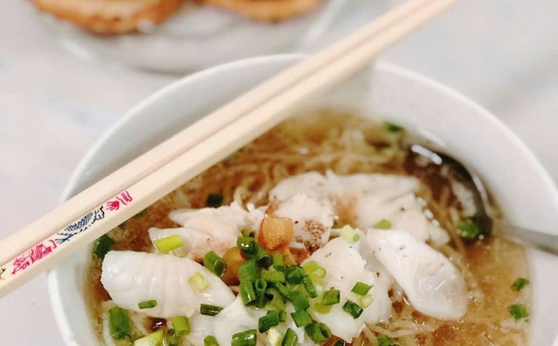 Nam Loi noodle bowl.