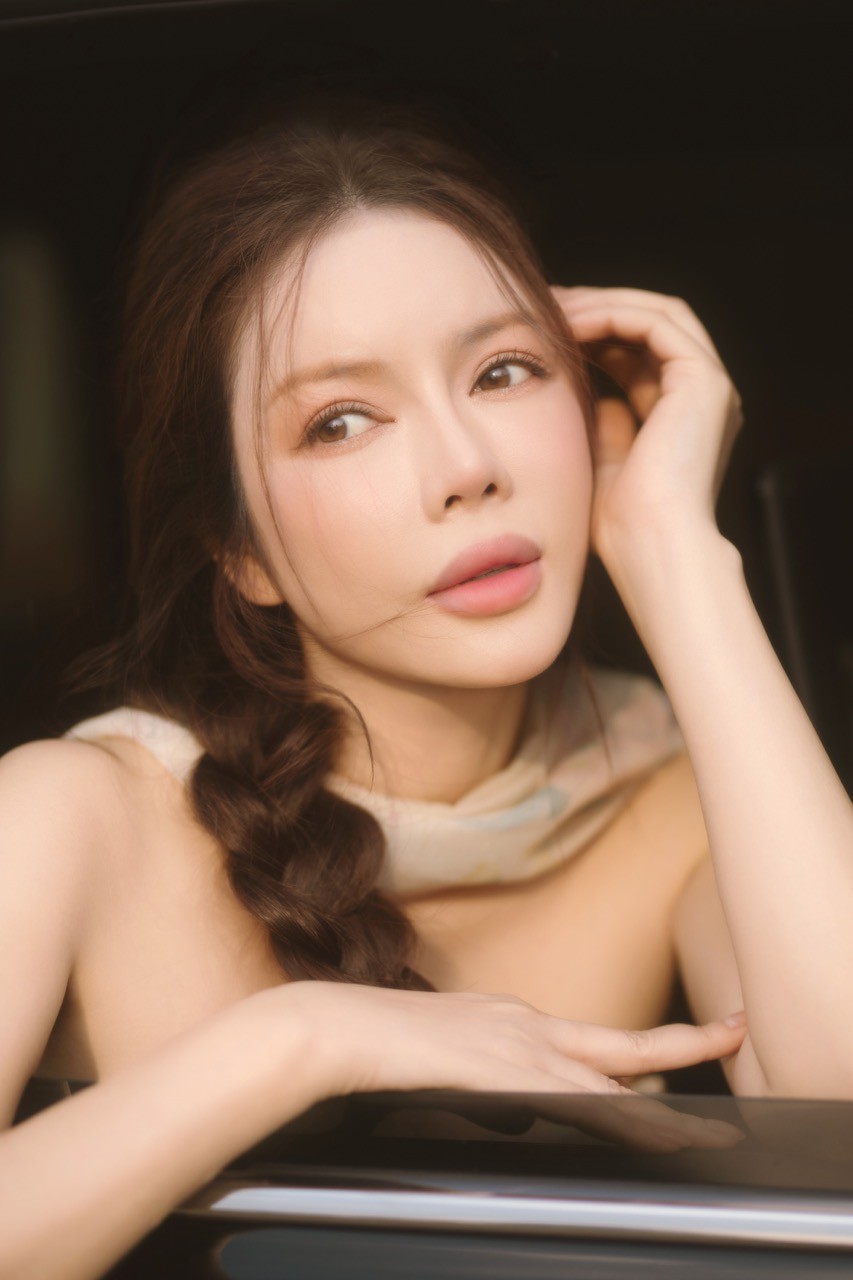 Ly Nha Ky trong bo anh moi. Anh: Nhan vat cung cap.