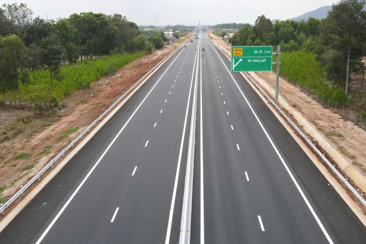 El proyecto de la autopista de Bien Hoa - Vung Tau ha pasado el vehiculo tecnico el 19 de abril