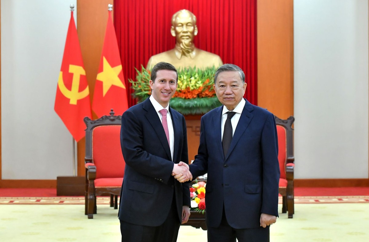 General Secretary To Lam received Mr. Jeffrey David Perlman, General Director of Warburg Pincus Investment Fund (USA). Photo: VNA