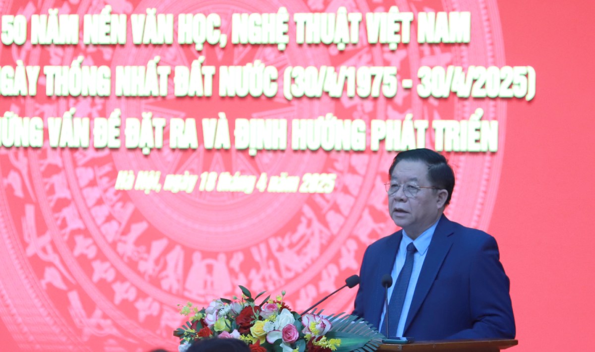 Member of the Politburo, Secretary of the Party Central Committee, Head of the Central Propaganda and Mass Mobilization Commission Nguyen Trong Nghia delivered a concluding speech at the Workshop. Photo: Tran Vuong
