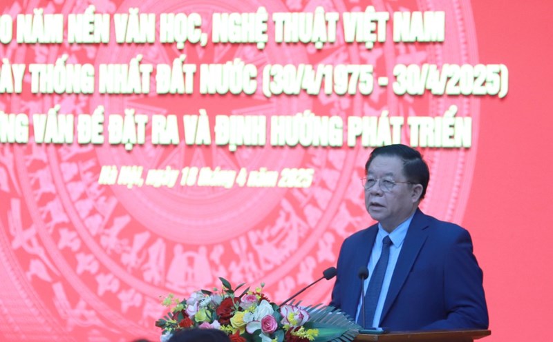 Member of the Politburo, Secretary of the Party Central Committee, Head of the Central Propaganda and Mass Mobilization Commission Nguyen Trong Nghia delivered a concluding speech at the Workshop. Photo: Tran Vuong