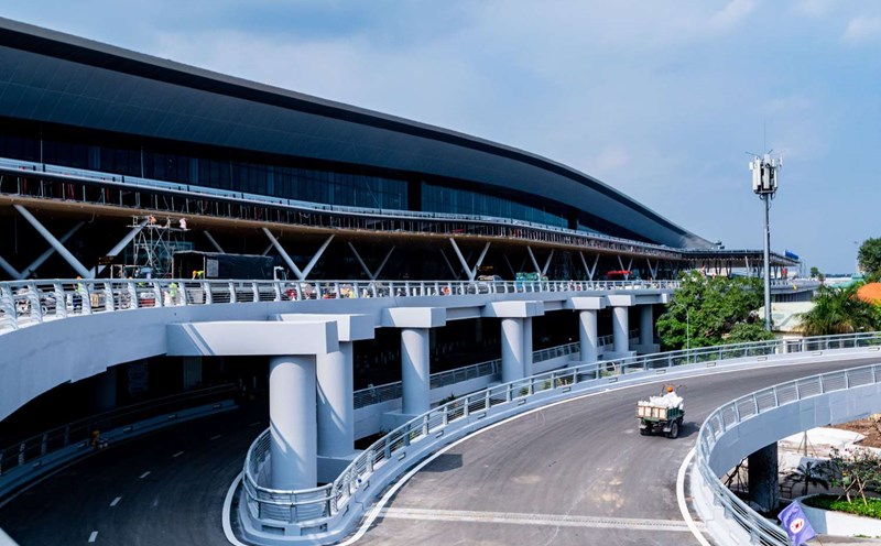 Tan Son Nhat Airport's T3 Station was inaugurated this morning, April 19. Photo: Anh Tu