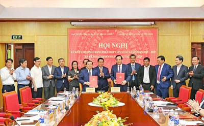 The Party Committee of the Ministry of Ethnic Minorities and Religions and the Central Propaganda and Mass Mobilization Commission held a Conference to sign the 2025-2030 Coordination Program and the 2025 Coordination Plan. Photo: Ministry of Ethnic Minorities and Religions