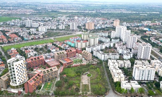 Nhiều khu đô thị tại Hà Nội chưa được kết nối vào mạng lưới giao thông chung đã tạo ra những điểm nghẽn nghiêm trọng. Ảnh minh họa Hữu Chánh