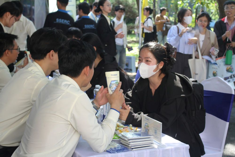 University of Science and Technology - University of Da Nang launches University of Science and Technology Employment Portal. Photo: Thanh Huyen