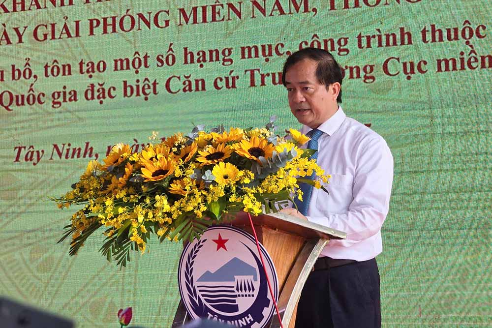 Ong Nguyen Hong Thanh - quyen Chu tich UBND tinh Tay Ninh phat bieu tai buoi le. Anh: Thanh Quan