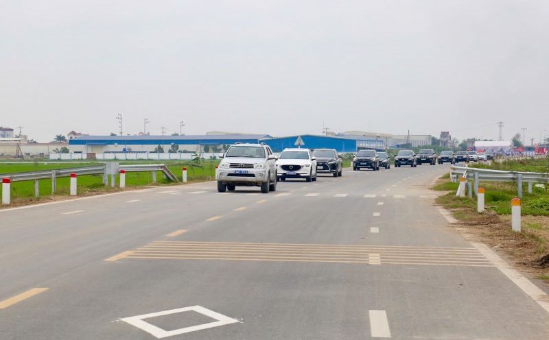 Technical traffic opening of the East - West axis road in the districts of Binh Giang, Thanh Mien, Ninh Giang, Tu Ky, Thanh Ha. Photo: Hai Duong Provincial Portal