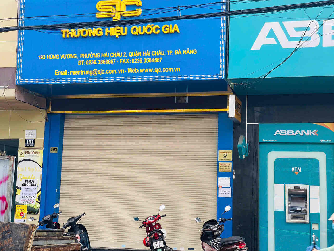 Cửa hàng SJC tại đường Hùng Vương (TP Đà Nẵng) bị đóng cửa đột ngột vào cuối năm 2024. Ảnh: Mai Hương