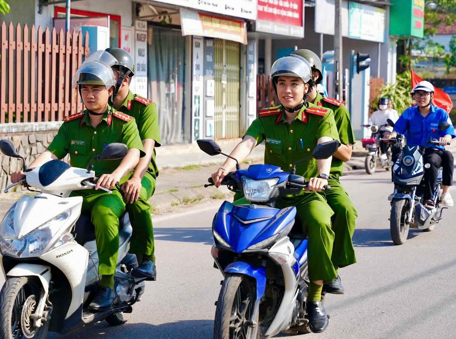 Los estudiantes participaron en el Festival de la Juventud con cultura de la comunicacion que tuvo lugar en la ciudad de Hue. Foto de la pagina web de la Universidad de Hong Kong.