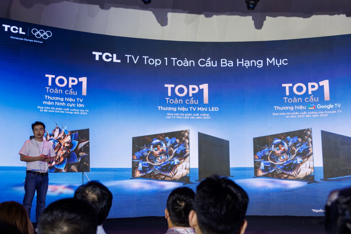 Mr. Johnny Yi - General Director of TCL Vietnam - shared about TCL TV's leading position globally. Photo: TCL